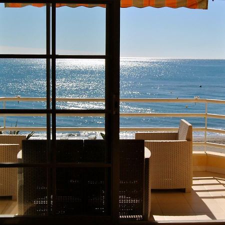 Apartamento Frente Al Mar,Primera Linea De Playa 린콘데라빅토리아 외부 사진