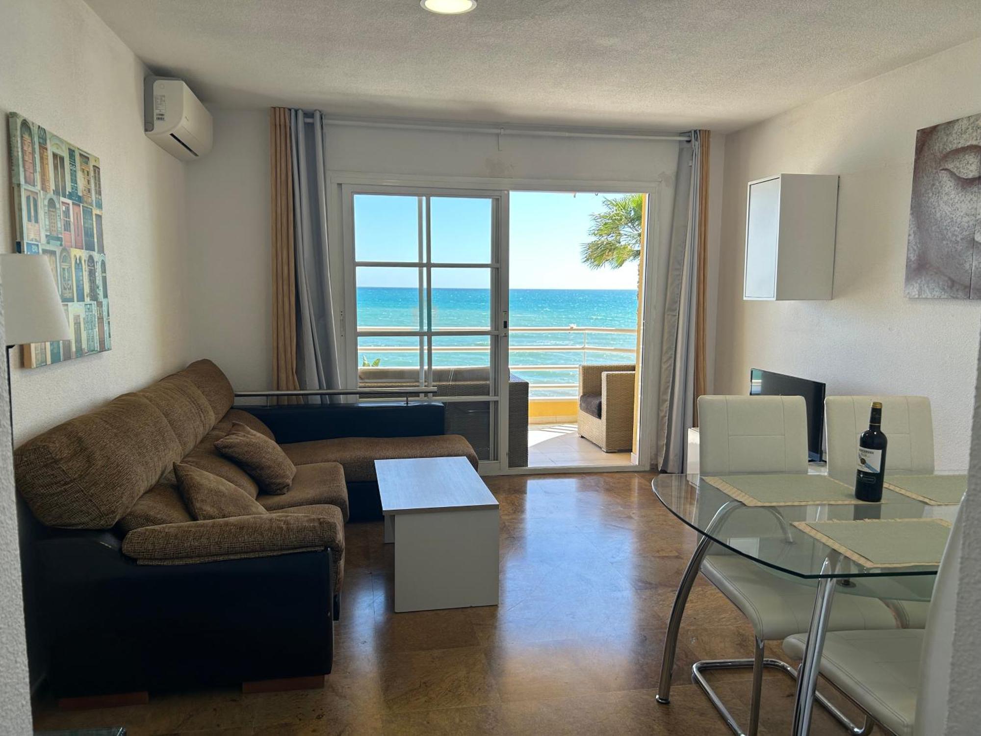 Apartamento Frente Al Mar,Primera Linea De Playa 린콘데라빅토리아 외부 사진