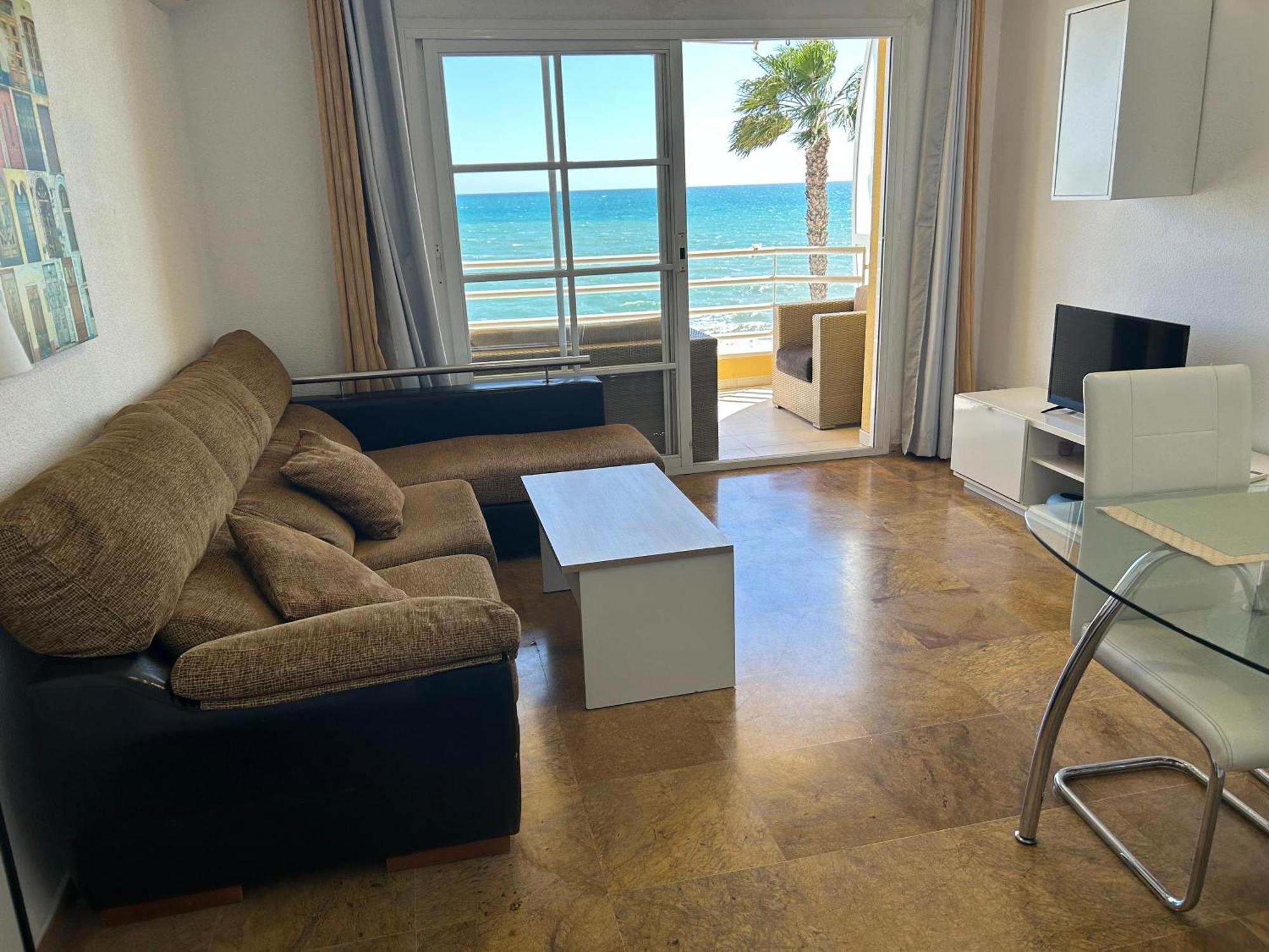 Apartamento Frente Al Mar,Primera Linea De Playa 린콘데라빅토리아 외부 사진