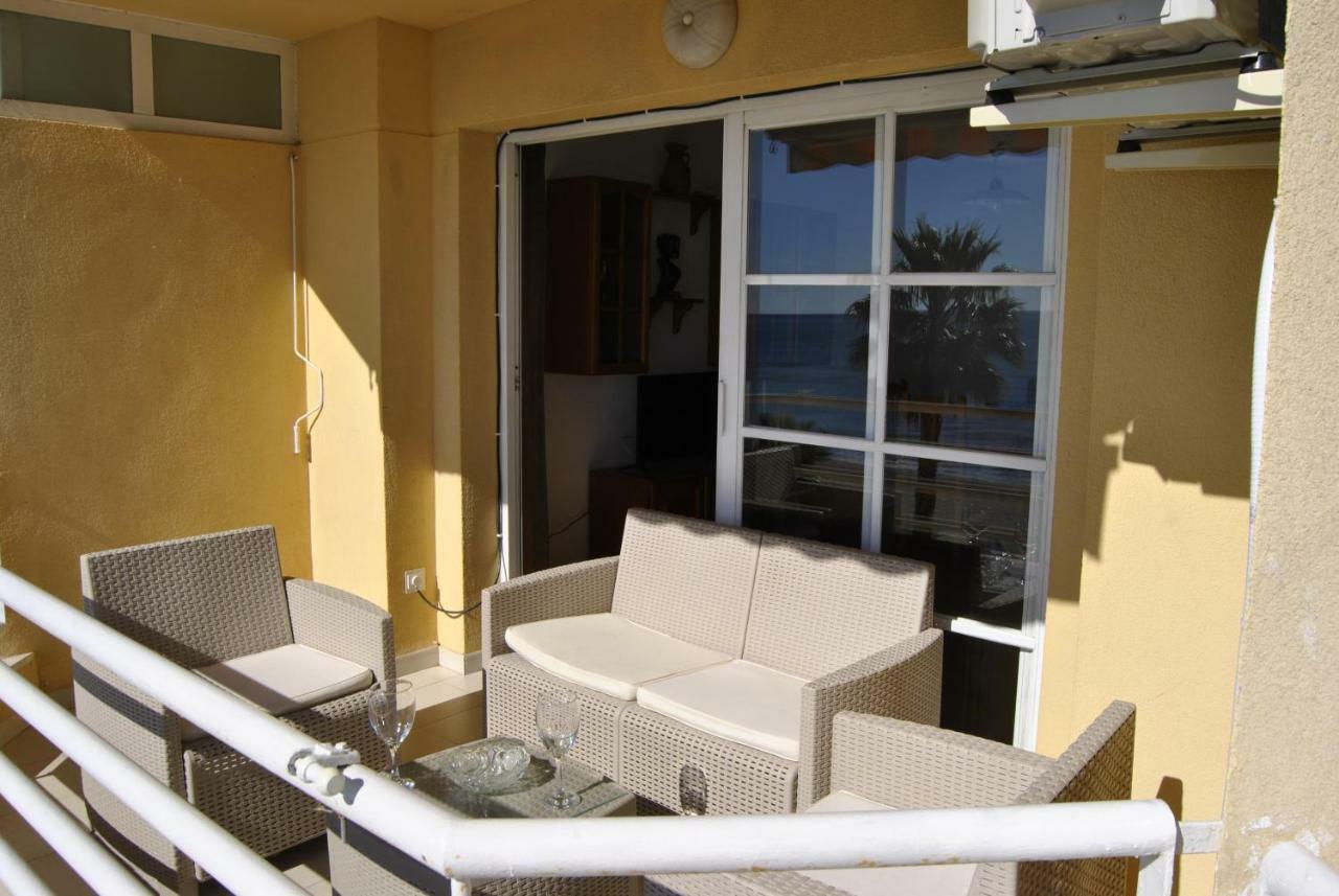 Apartamento Frente Al Mar,Primera Linea De Playa 린콘데라빅토리아 외부 사진