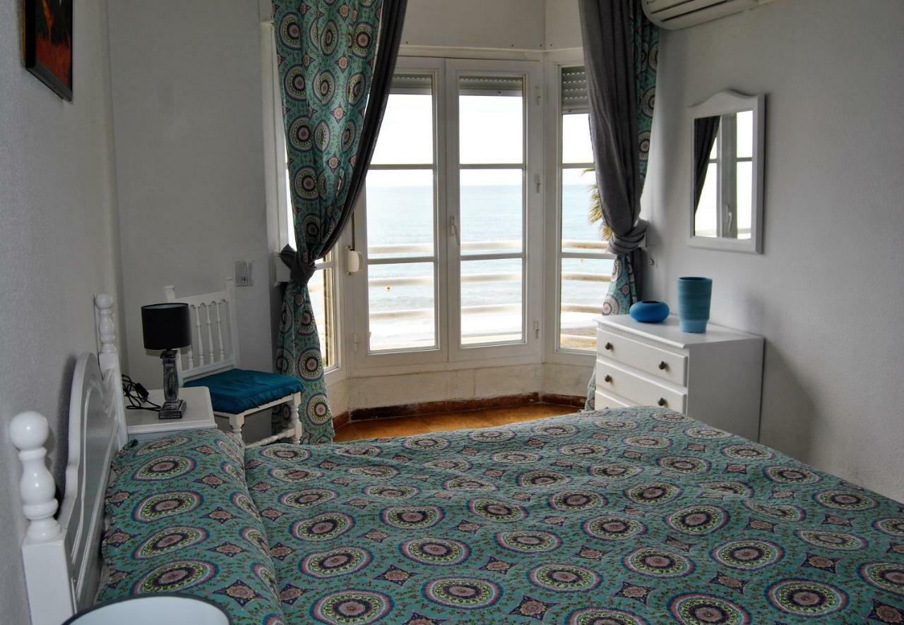 Apartamento Frente Al Mar,Primera Linea De Playa 린콘데라빅토리아 외부 사진